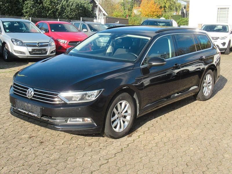 Gebraucht VW Passat Comfortline 150 PS (110 kW) 2018 Schwarz Kombi
