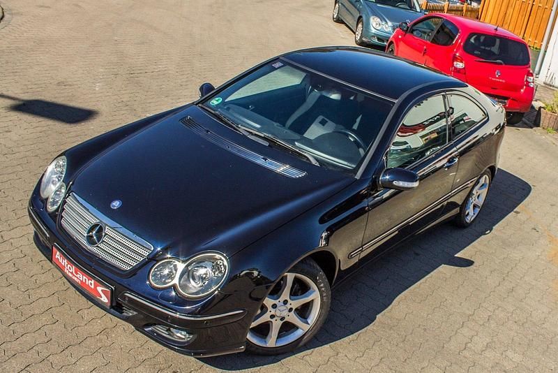 Schwarz Gebraucht 2005 Mercedes C160 Coupé | 2.499 € (Fairer Preis) - Bild 1/4
