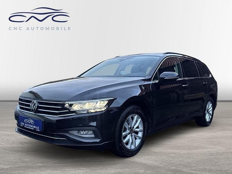 Schwarz Gebraucht 2022 VW Passat Business Kombi | 20.990 € (Guter Preis) - Bild 1/4