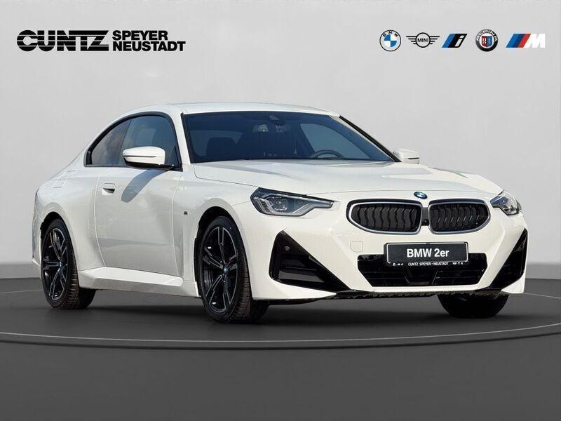 Używany BMW 220 Performance 184 KM (135 kW) 2025 Biały Coupe