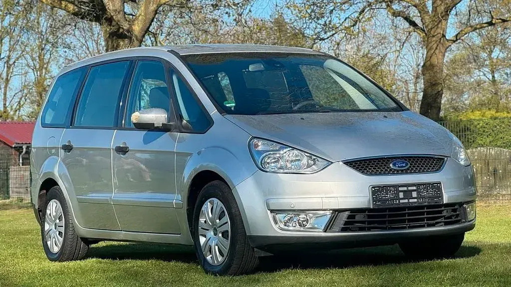 Second-hand Ford Galaxy 116 CP (85 kW) 2009 Gri Monovolum