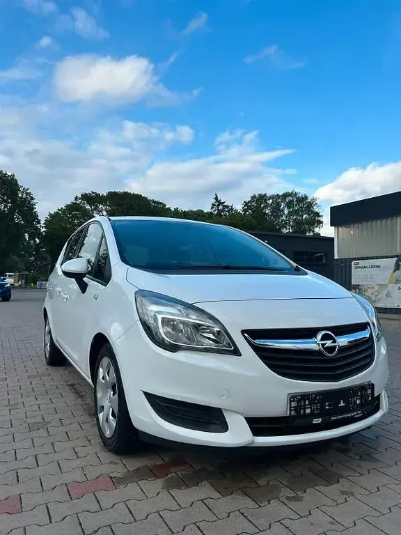 Gebraucht Opel Meriva 110 PS (80 kW) 2016 Weiß Van / Kleinbus