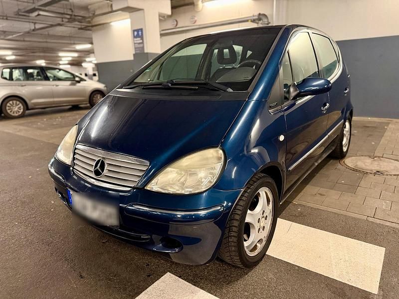 Blau Gebraucht 2001 Mercedes A160 Avantgarde Kleinwagen | 1.300 € (Fairer Preis) - Bild 1/4