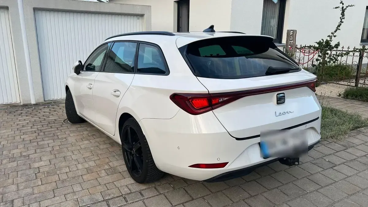 Gebraucht Seat Leon ST Beats 150 PS (110 kW) 2021 Weiß Kombi