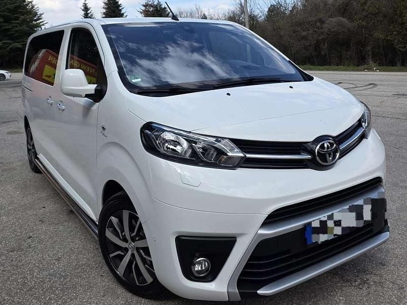 Gebraucht Toyota Proace Verso Team 177 PS (130 kW) 2020 Weiß Kombi