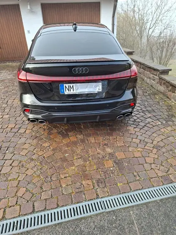 Gebraucht Audi S5 Sport 367 PS (269 kW) 2025 Schwarz Limousine