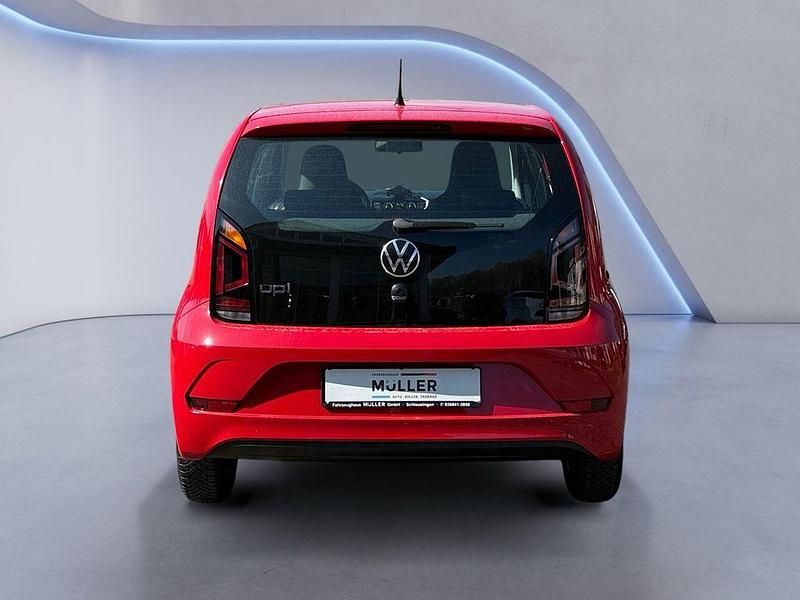 Second-hand VW up! 65 CP (47 kW) 2021 Roșu Hatchback