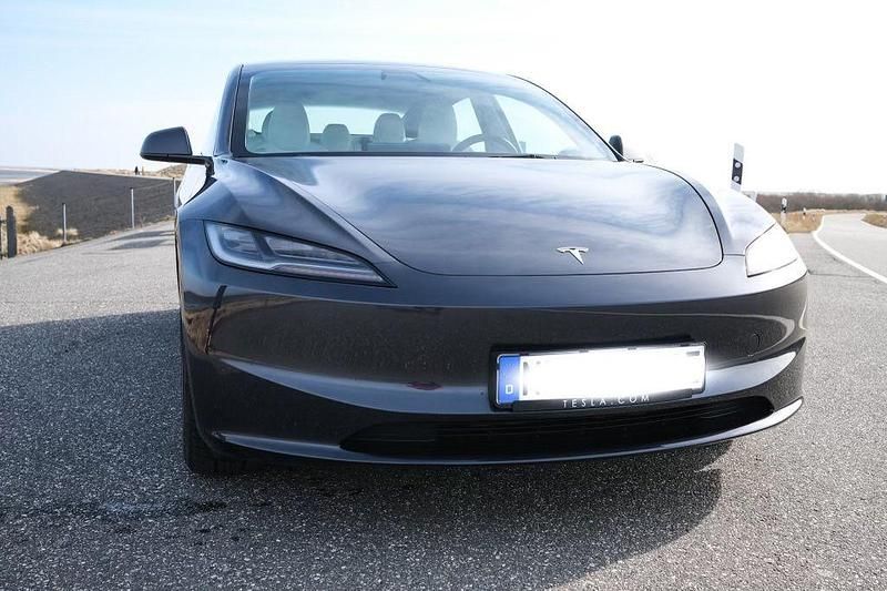 Gebraucht Tesla Model 3 366 kW (498 PS) 2024 Grau Limousine