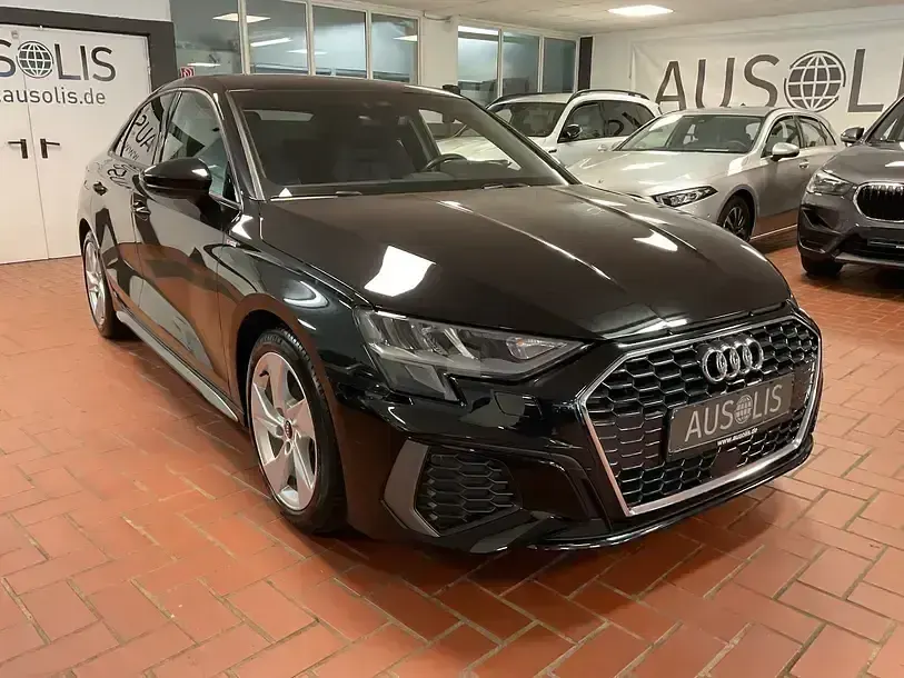 Gebraucht Audi A3 S-Line 110 PS (80 kW) 2022 Mythosschwarz (metallic) Limousine