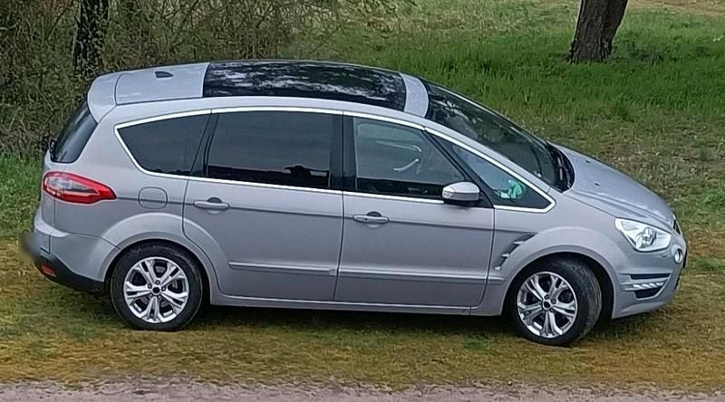 Gebraucht Ford S-MAX Business Edition 140 PS (102 kW) 2015 Andere farben Van / Kleinbus
