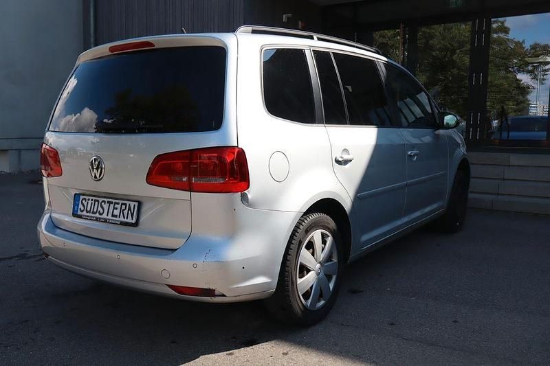 Gebraucht VW Touran Comfortline 140 PS (102 kW) 2011 Silber Van / Kleinbus