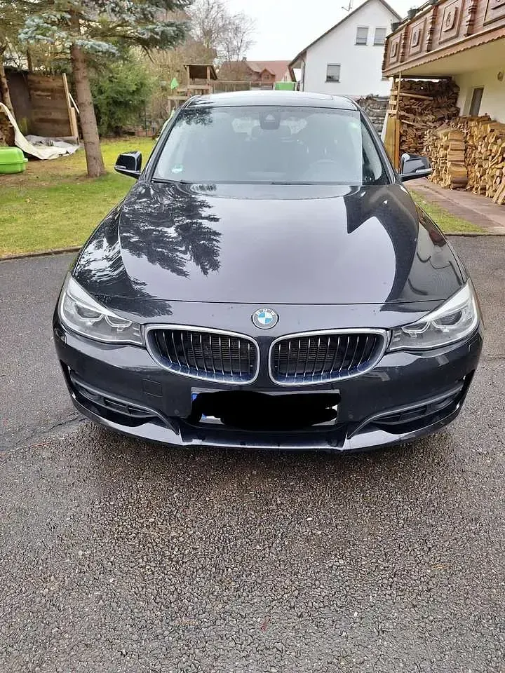 Gebraucht BMW 325 Luxury Line 218 PS (160 kW) 2013 Limousine