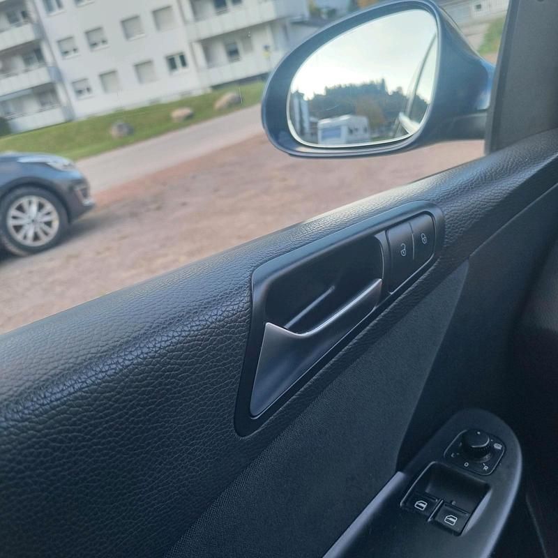 Gebraucht VW Passat 140 PS (102 kW) 2010 Blau Limousine