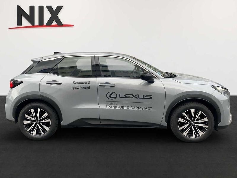 Gebraucht Lexus LBX 136 PS (100 kW) 2024 Manhattengrau metallic SUV