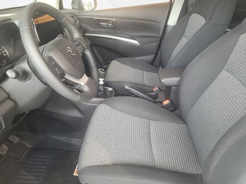 Neu Suzuki SX4 S-Cross Comfort 129 PS (94 kW) 2025 Weiß SUV