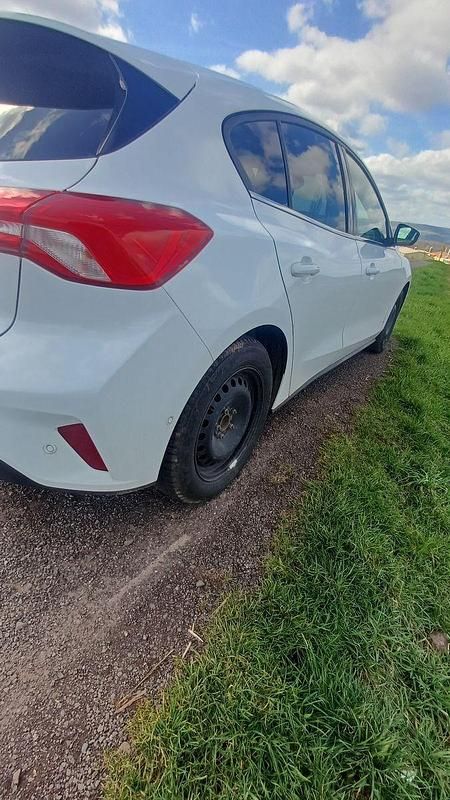 Gebraucht Ford Focus 150 PS (110 kW) 2021 Weiß Limousine