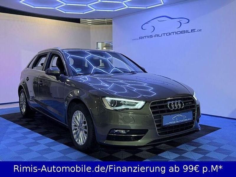 Gebraucht Audi A3 Ambiente 74 PS (54 kW) 2015 Andere Limousine