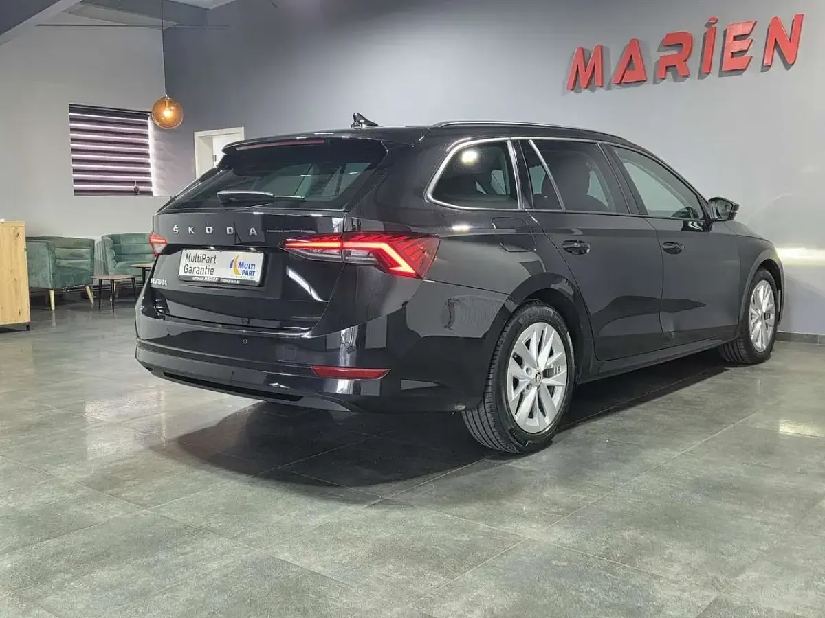 Usata Skoda Octavia 116 CV (85 kW) 2020 Nero Station wagon