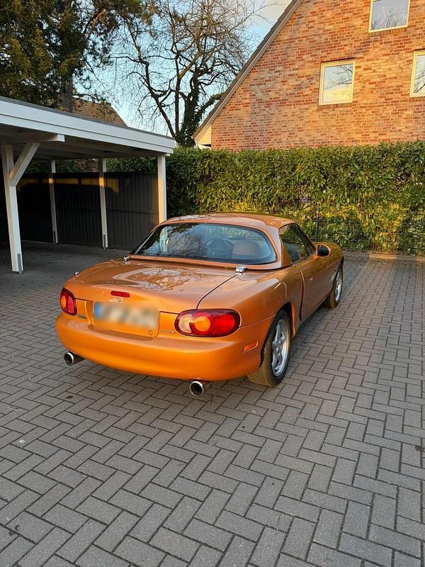 Gebraucht Mazda MX5 110 PS (80 kW) 1999 Gold Cabrio