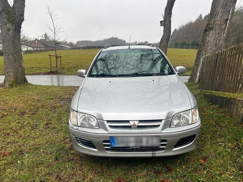 Silber Gebraucht 2001 Mitsubishi Space Star Kombi | 800 € (Superpreis) - Bild 1/4