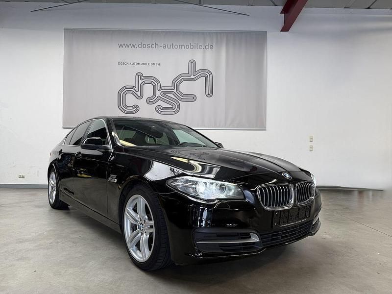 Black sapphire Gebraucht 2017 BMW 520 Limousine | 13.990 € - Bild 1/4