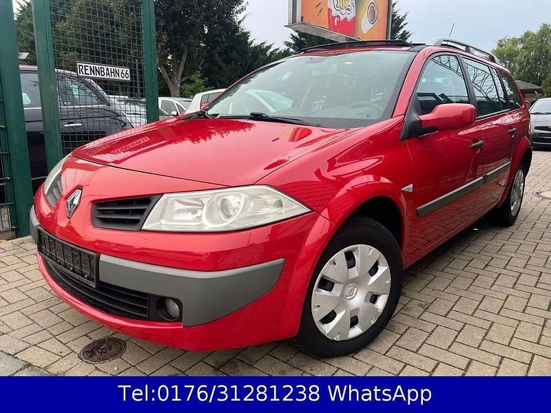 Rot Gebraucht 2008 Renault Mégane II Avantage Limousine | 3.490 € (Etwas zu teuer) - Bild 1/4