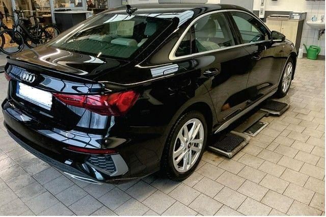 Gebraucht Audi A3 S-Line 116 PS (85 kW) 2022 Schwarz Limousine