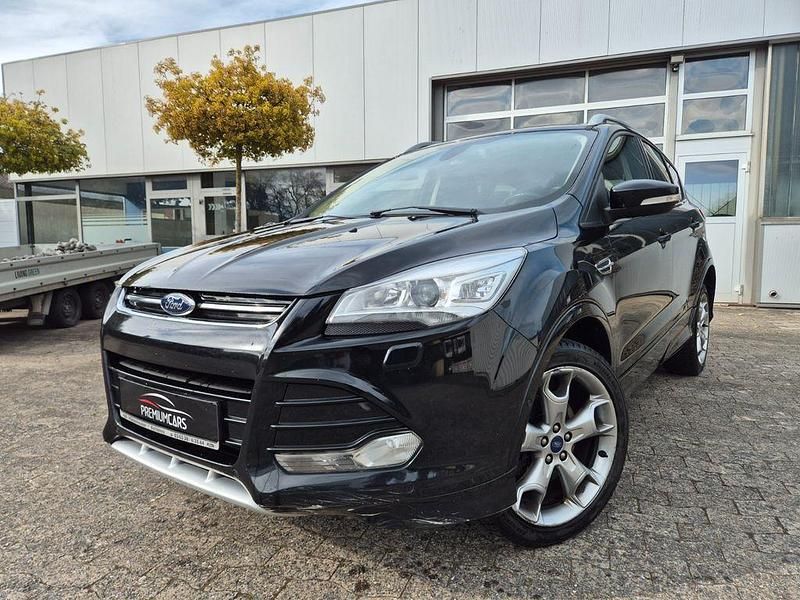 Gebraucht Ford Kuga Individual 163 PS (119 kW) 2014 Schwarz SUV