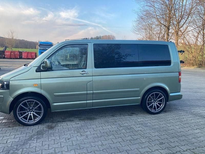 Gebraucht VW T5 131 PS (96 kW) 2004 Grün Van