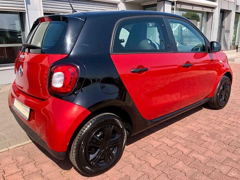 Usado Smart ForFour Basis 71 HP (52 kW) 2017 Preto Citadino