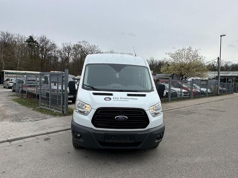 Gebraucht Ford Transit Trend 131 PS (96 kW) 2019 Weiß Van / Kleinbus
