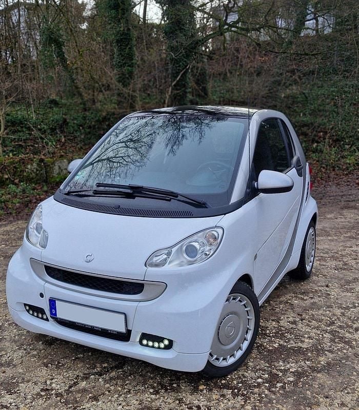 Gebraucht Smart ForTwo Coupé Passion 71 PS (52 kW) 2011 Weiß Coupé