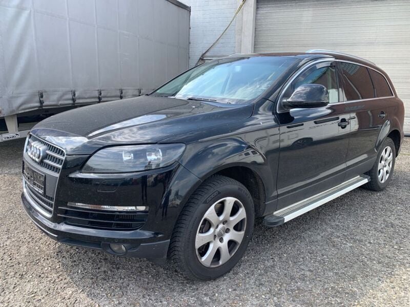 Schwarz Gebraucht 2006 Audi Q7 Ambiente SUV | 4.999 € (Superpreis) - Bild 1/4