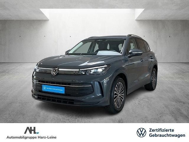 Grau Gebraucht 2024 VW Tiguan Life SUV | 37.115 € (Fairer Preis) - Bild 1/3