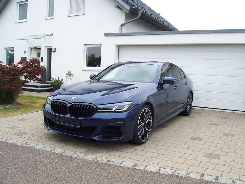 Blau Gebraucht 2020 BMW M550 Performance Limousine | 45.990 € (Fairer Preis) - Bild 1/4