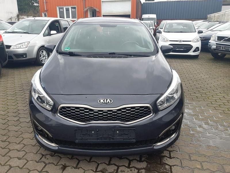 Gebraucht Kia Ceed Edition 7 99 PS (72 kW) 2018 Kleinwagen