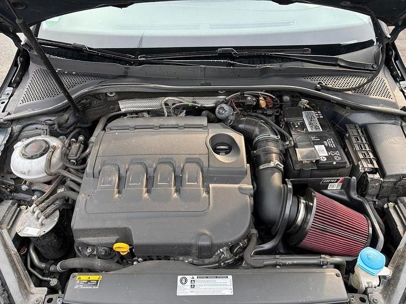 Gebraucht VW Golf VII Comfortline 150 PS (110 kW) 2019 Grau Kombi