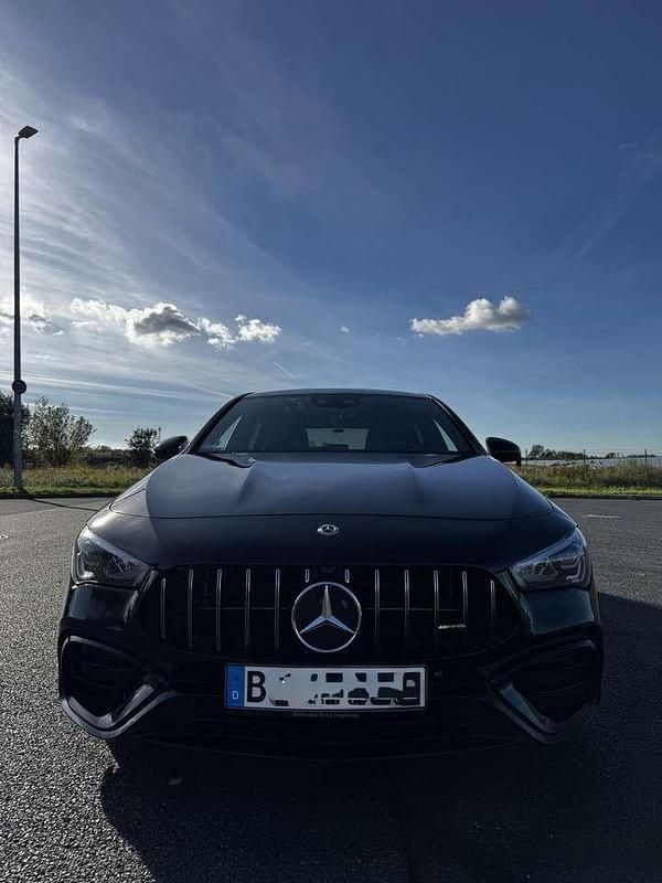 Schwarz Gebraucht 2019 Mercedes CLA45 AMG AMG Kombi | 41.000 € (Etwas zu teuer) - Bild 1/4
