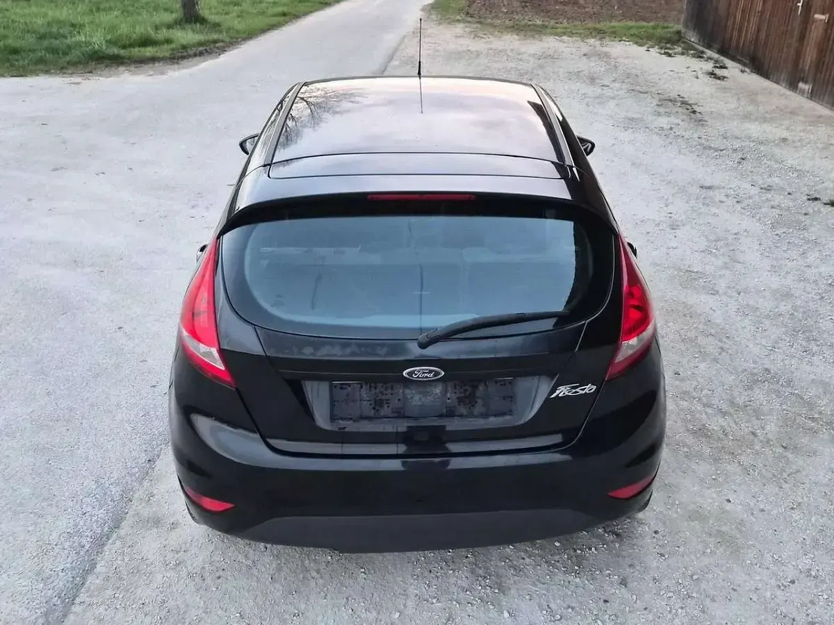 Gebraucht Ford Fiesta Trend 82 PS (60 kW) 2009 Pantherschwarz metallic Kleinwagen
