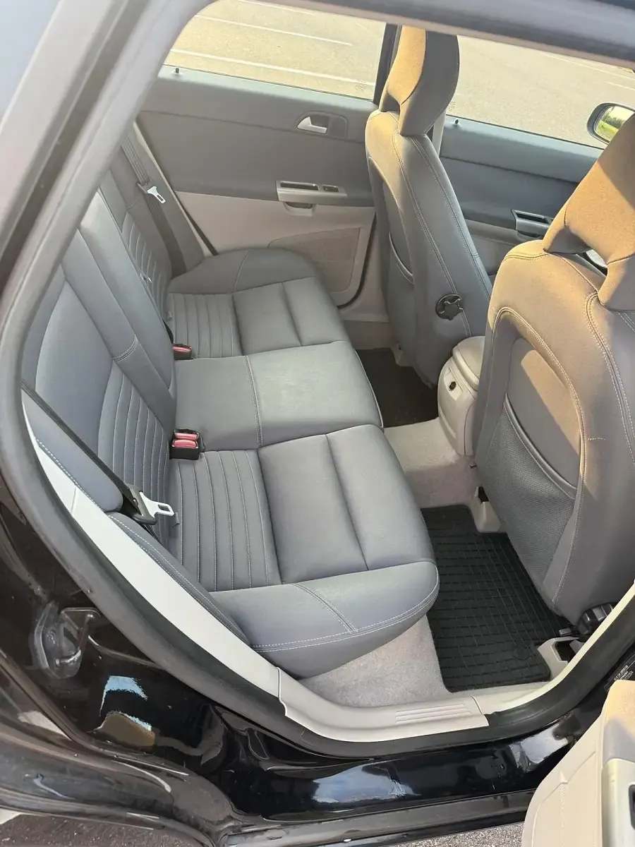 Usado Volvo V50 220 CV (161 kW) 2007 Negro Familiar