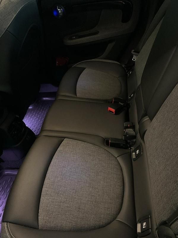 Grün Gebraucht 2021 Mini Cooper Countryman SUV | 25.500 € - Bild 1/4