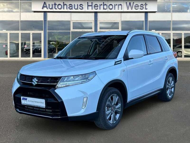 Cool white met. Gebraucht 2024 Suzuki Vitara GL SUV | 20.950 € (Fairer Preis) - Bild 1/4
