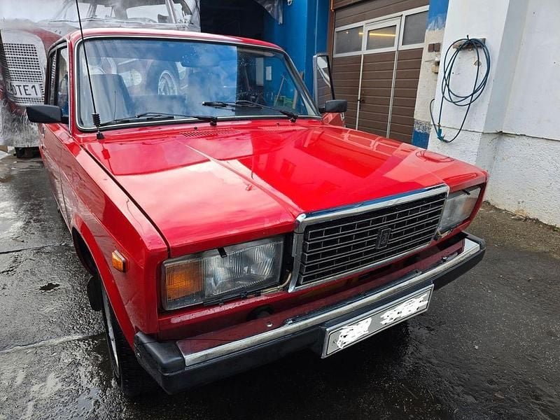 Gebraucht Lada 2107 71 PS (52 kW) 1990 Rot Limousine