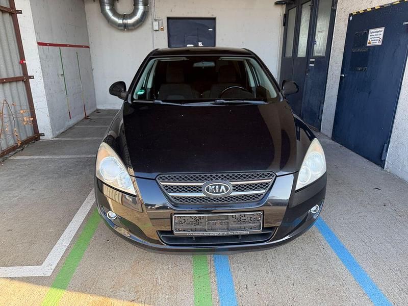 Schwarz Gebraucht 2008 Kia Ceed Kleinwagen | 1.290 € (Guter Preis) - Bild 1/4