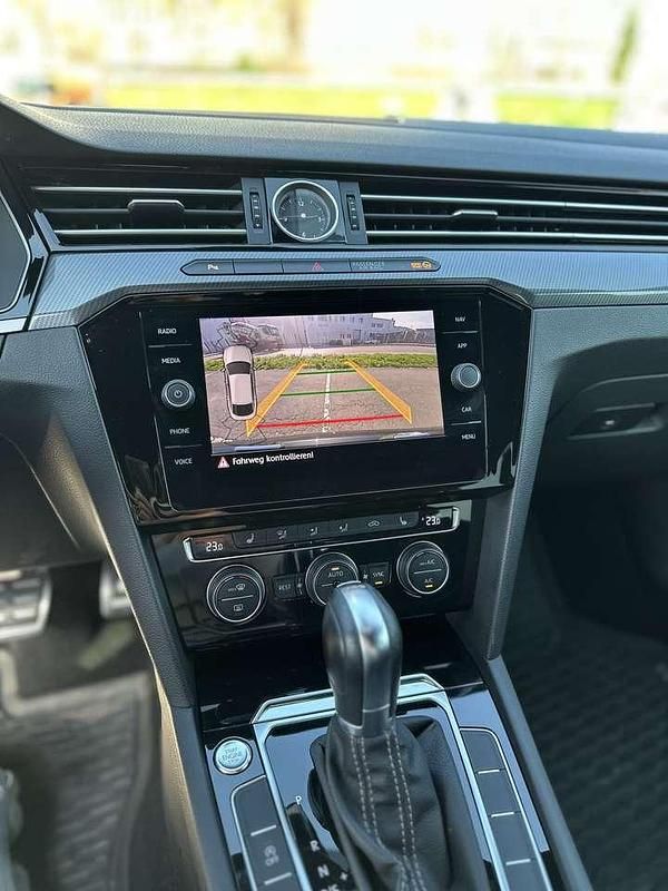 Gebraucht VW Arteon R-line 150 PS (110 kW) 2019 Grau Kleinwagen