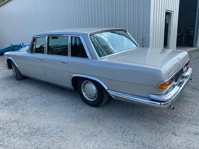 Gebraucht Mercedes 600 250 PS (183 kW) 1970 Silber Limousine