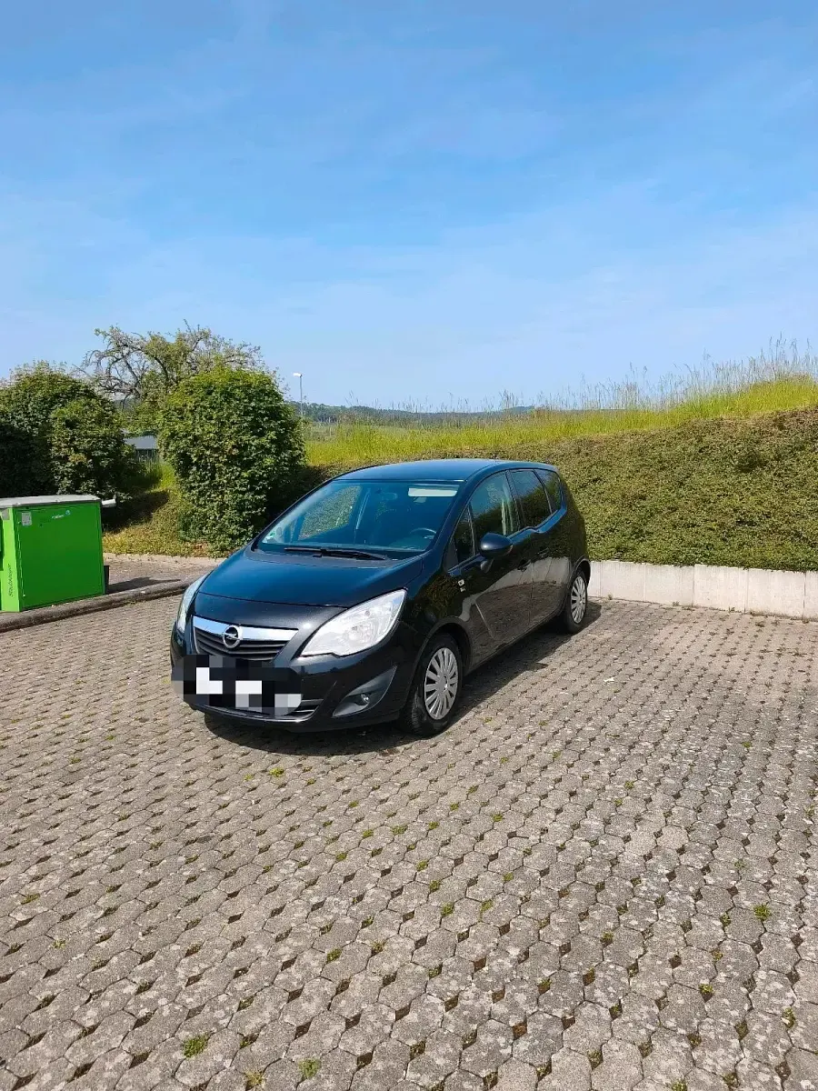 Gebraucht Opel Meriva 140 PS (102 kW) 2012 Schwarz Van / Kleinbus