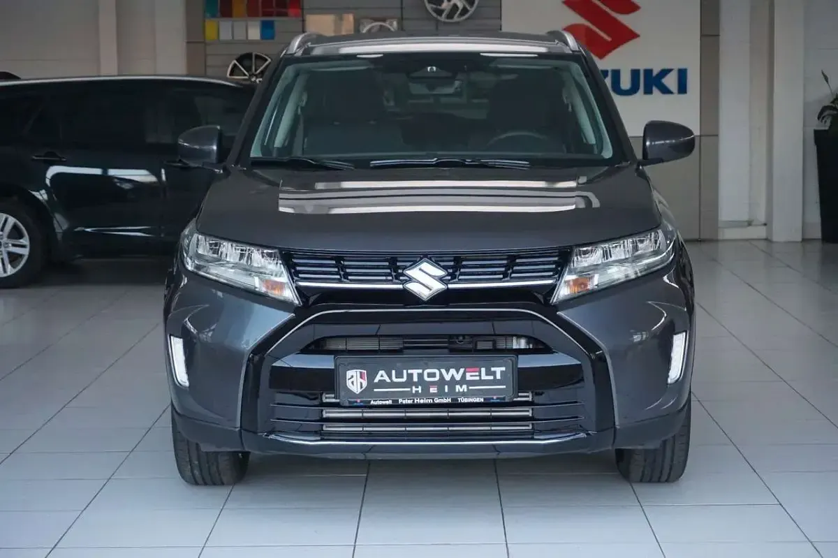 Neu Suzuki Vitara Comfort 110 PS (80 kW) 2026 Titan dark gray pearl metallic SUV