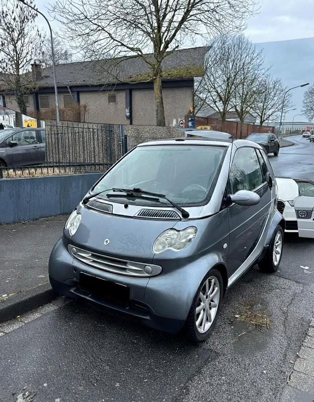 Grau Gebraucht 2005 Smart ForTwo Cabrio Cabrio | 2.600 € (Fairer Preis) - Bild 1/4