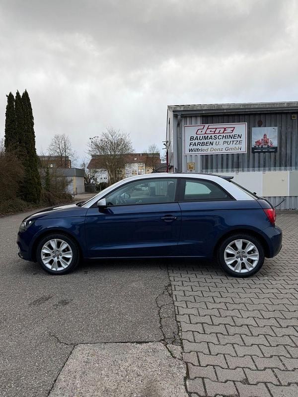 Gebraucht Audi A1 Ambition 90 PS (66 kW) 2012 Blau Kleinwagen
